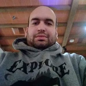 Meet your Posher, Dustin